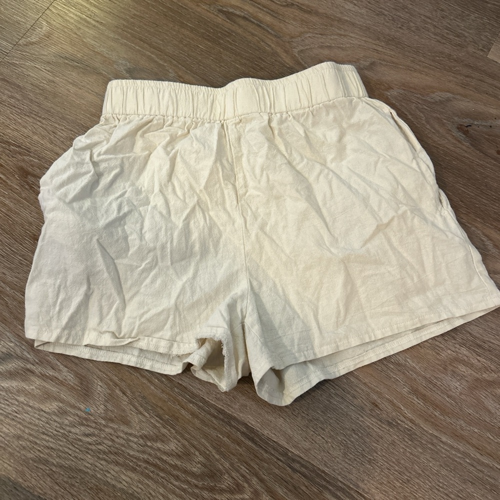 SHEIN High Waist Cream Shorts